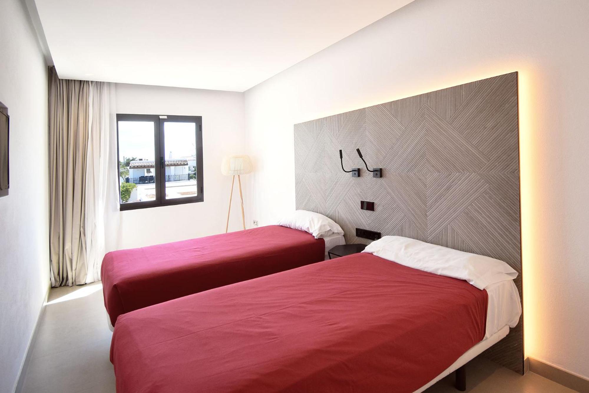 הוילה Sant Antoni de Portmany Residencial Bogamari מראה חיצוני תמונה